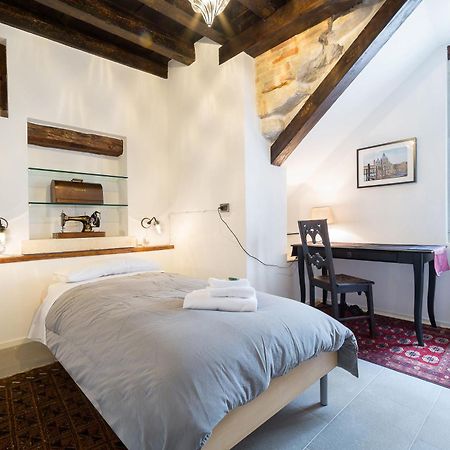 Ve.N.I.Ce Cera Casa Santo Stefano Apartment Venice Luaran gambar